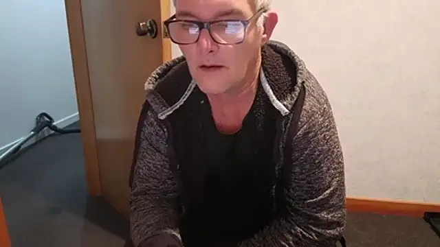 daddy_man XXX чат на живо