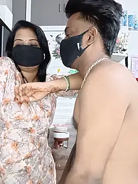 Show modela Kaur_Simran_01 na web-kameri