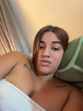 Chat XXX ao vivo de Little_Gaby_