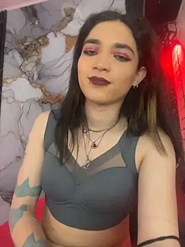 Chat XXX en directo de MaeveKuro