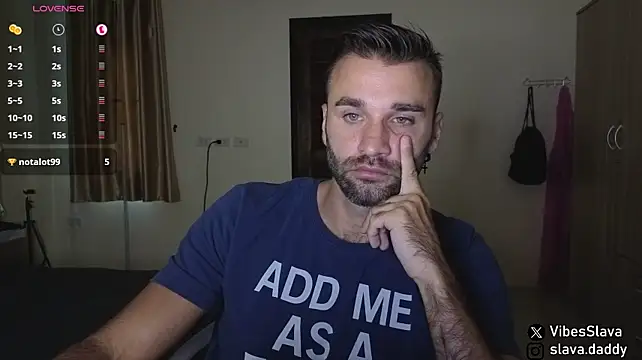 DaddySlava élő XXX-chatje