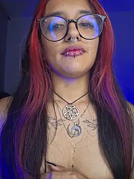 carolinerue Adlı Modelin Canlı XXX Sohbeti