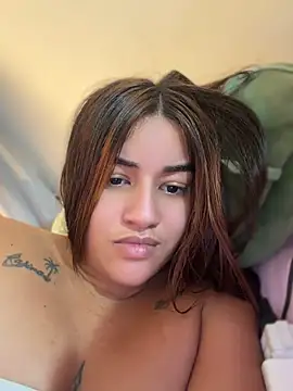 XXX chat uživo modela Little_Gaby_