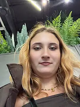 AdelRich Chat XXX live