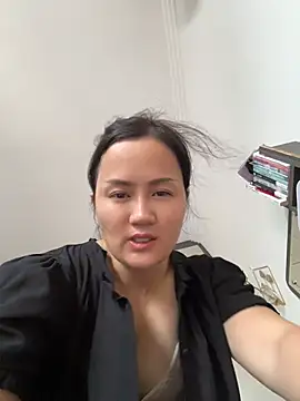 XXX chat uživo modela Amy_168