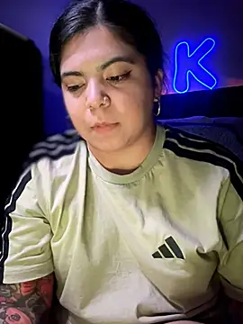 Chat XXX en directo de kimmiakiss22