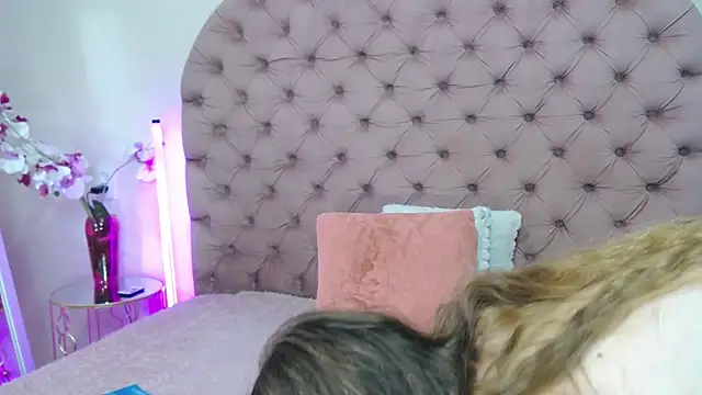 Chatroom XXX en direct de _Agata_