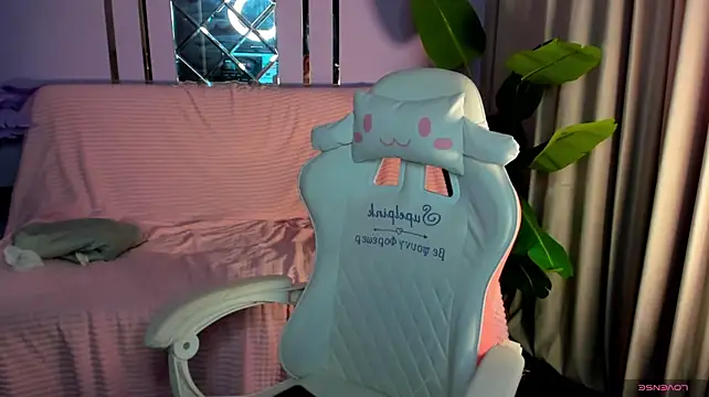 XXX chat uživo modela CutieChloee