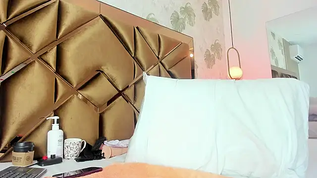Alexa-Lynx élő XXX-chatje
