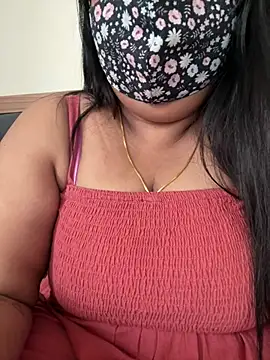 XXX chat uživo modela Hornyswati