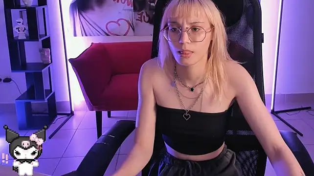 XXX chat uživo modela ReminaMeow