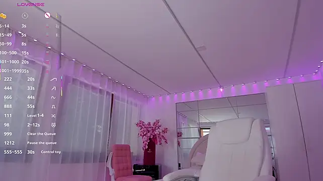 XXX chat uživo modela missdiamond_