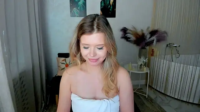 XXX chat uživo modela FollowLovee