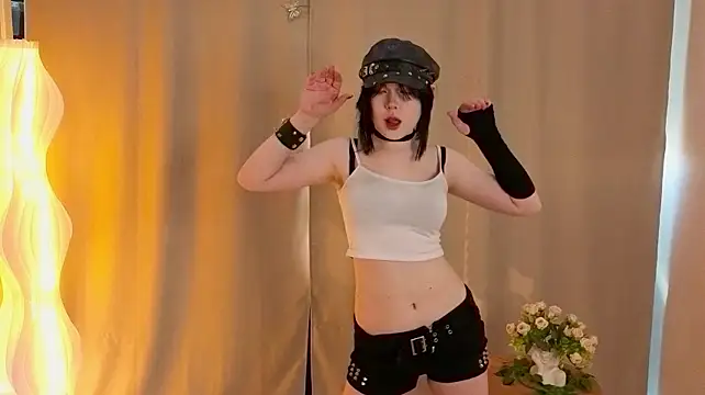 HirokoBard's Live XXX Chat