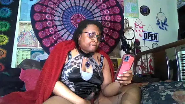 GardeniaFields' Live XXX Chat