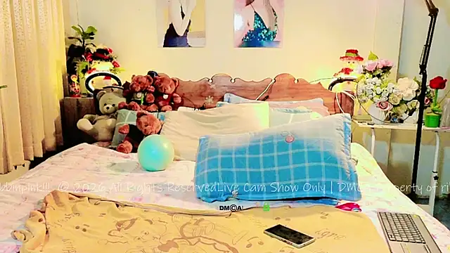 XXX chat uživo modela ribbinpink