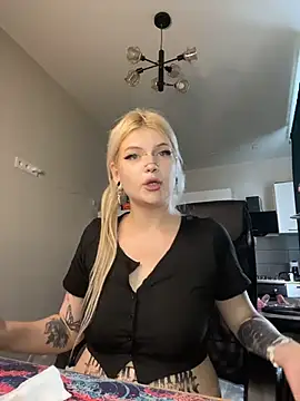 DriveThruCiri – webcam-show