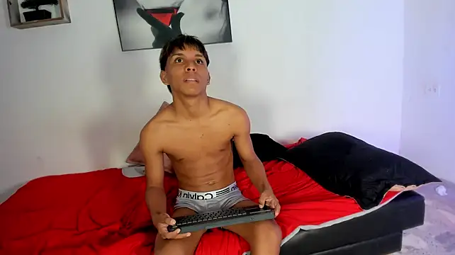 tyler_twink_boy: вебкам-шоу