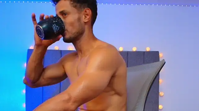 Adonys_Lewis_ Show Webcam