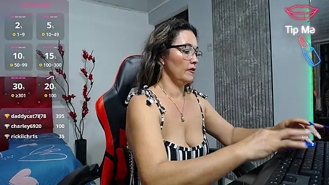 noelia_milf19 Live XXX-chat