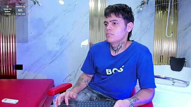 leonel_bigcum's Webcam Show