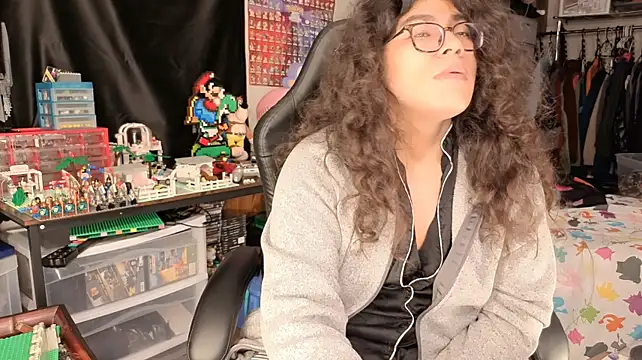ShinyCherub's Live XXX Chat