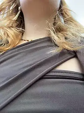 AdelRich's Live XXX Chat