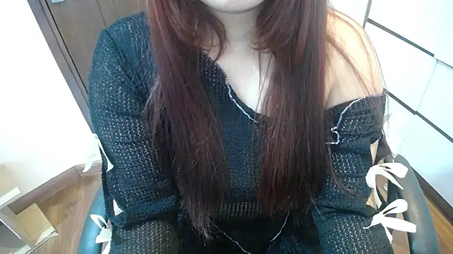 yalachil Adlı Modelin Canlı XXX Sohbeti