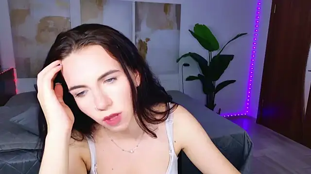 TriciaSpring – Live XXX-chat