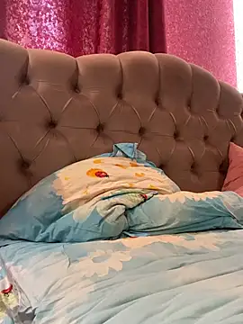 Shailadiesss – webcam-show