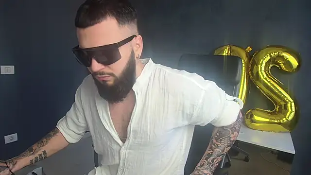 OscarWillssn Live XXX chat