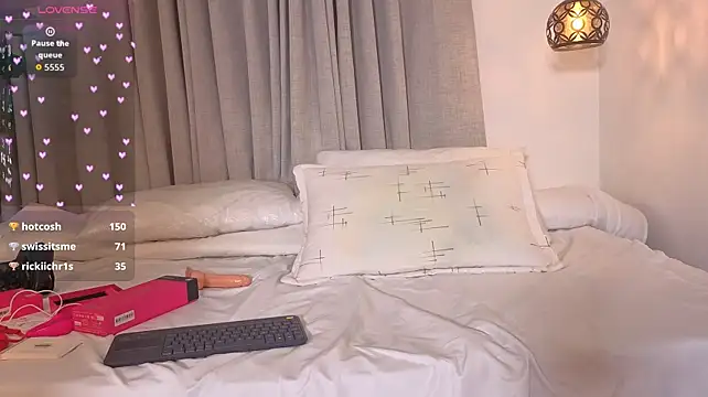 XXX chat uživo modela kellygrace_vg