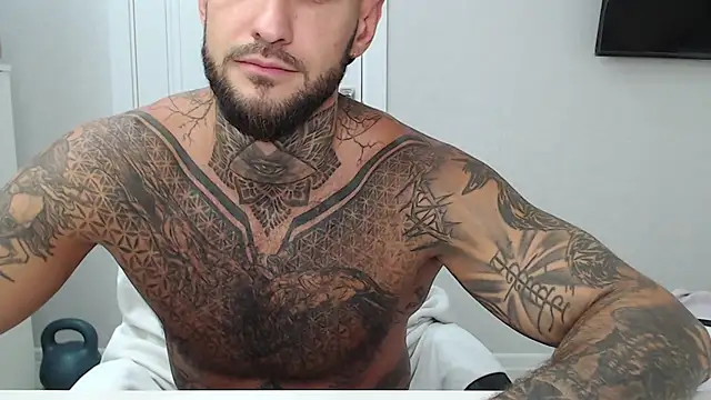 maxi_foxxx live XXX chat