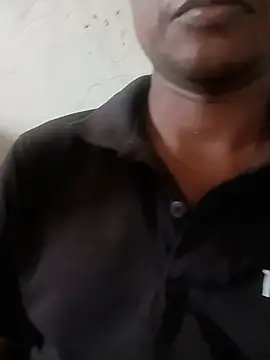 Show modela Prajakta123 na web-kameri
