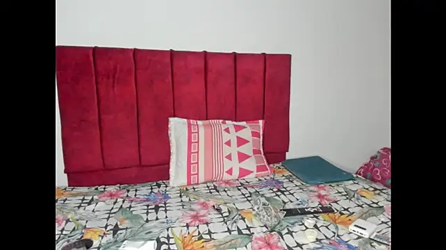Chat +18 de ScarletWitch_X ao vivo