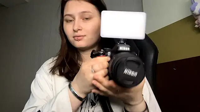MnemonicSimplism's Live XXX Chat