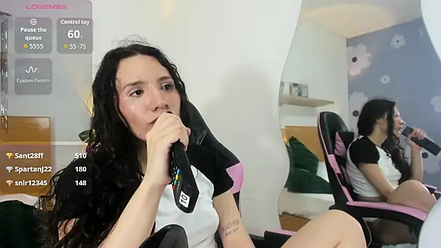 Chat XXX Live valeryn__rosse