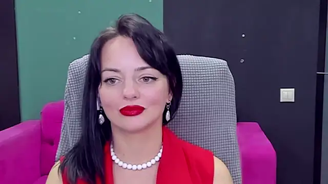 BellaRowan Chat XXX in diretta