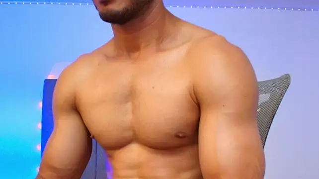 Adonys_Lewis_ ওয়েবক্যাম শো