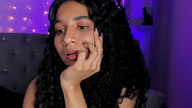 Chat XXX en directo de Emily_bruss
