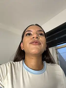 عرض كام amara_wet04