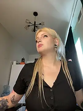 DriveThruCiri Webcam show