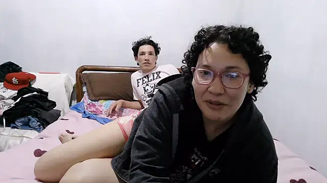 Živý XXX chat luxandracon23