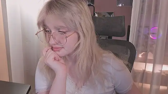 ELLIEJAY live XXX chat