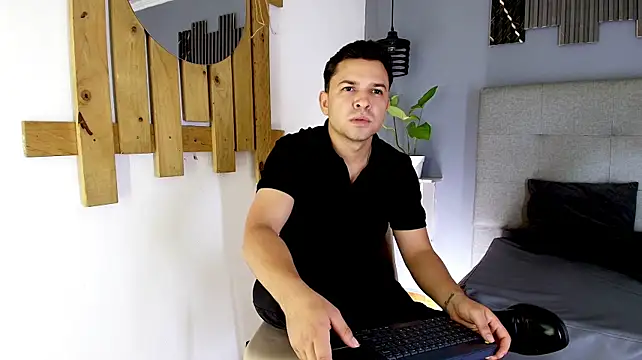 Hey_Noaah Webcam Show