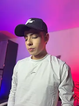 XXX chat uživo modela SebastianReed_