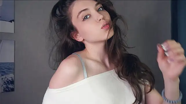 RemaReglin's Webcam Show