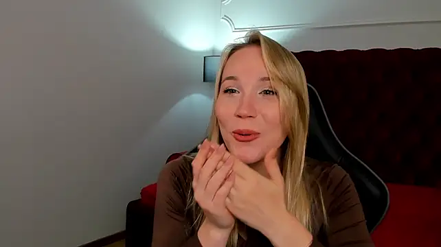 Živý XXX chat ElaraVoltage