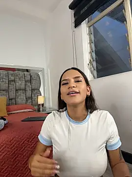 amara_wet04's Live XXX Chat