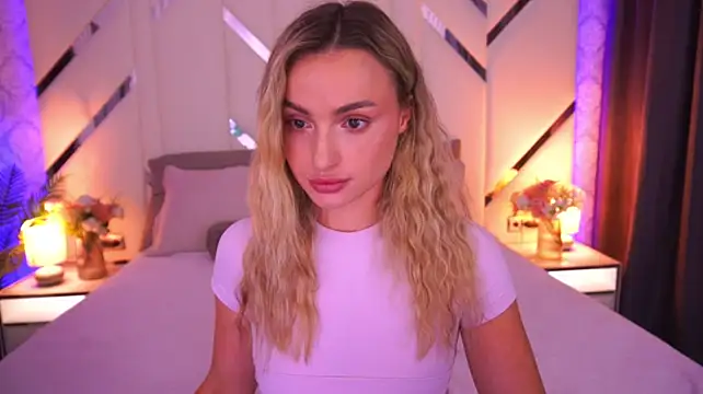 LindsieGreyy Adlı Modelin Canlı XXX Sohbeti
